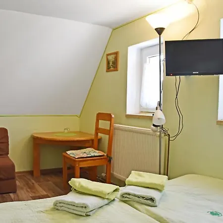 Bušeranda - depandance Hotelu U Zeleného stromu Decin Exteriér fotografie